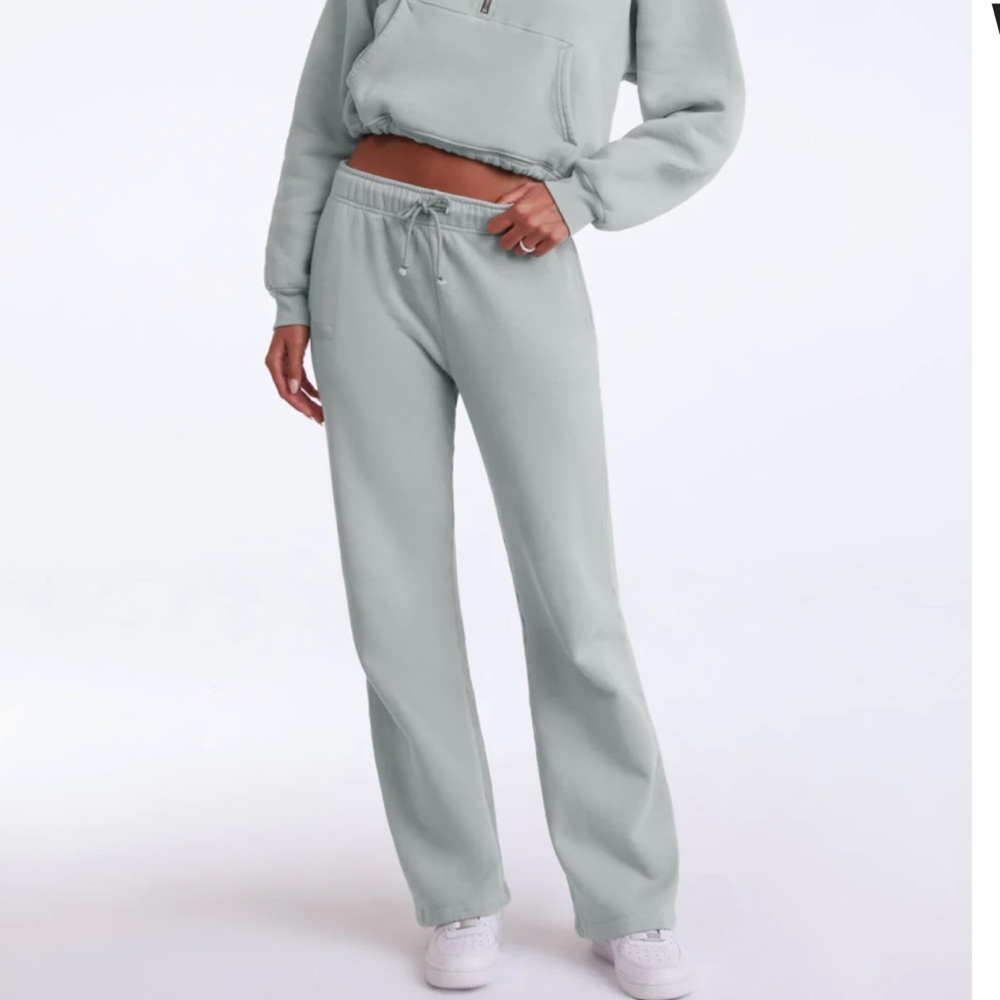 Set active Wide Leg Sweatpants in Rain